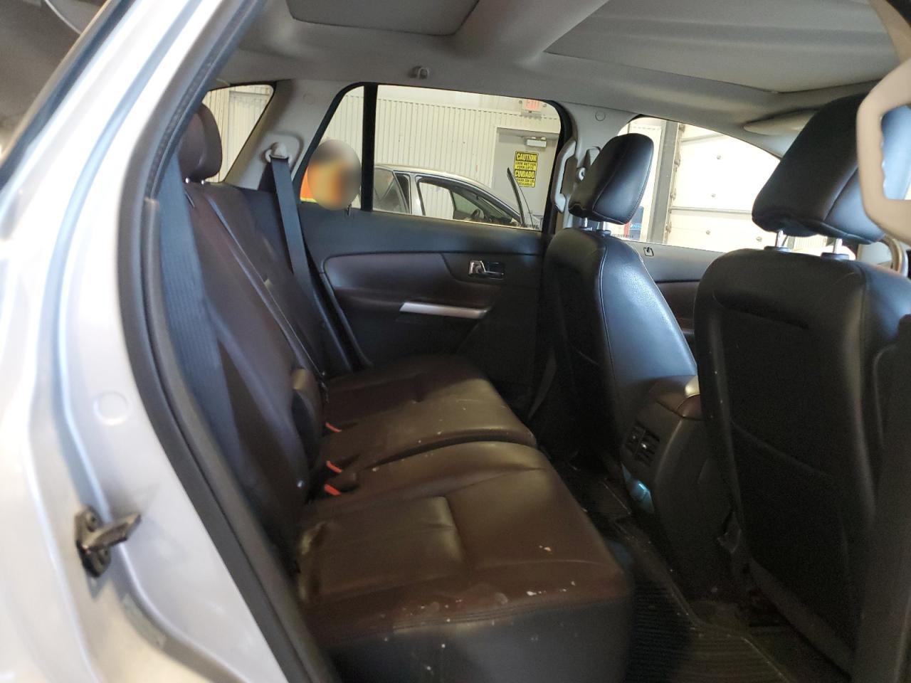 2011 Ford Edge - Image 11