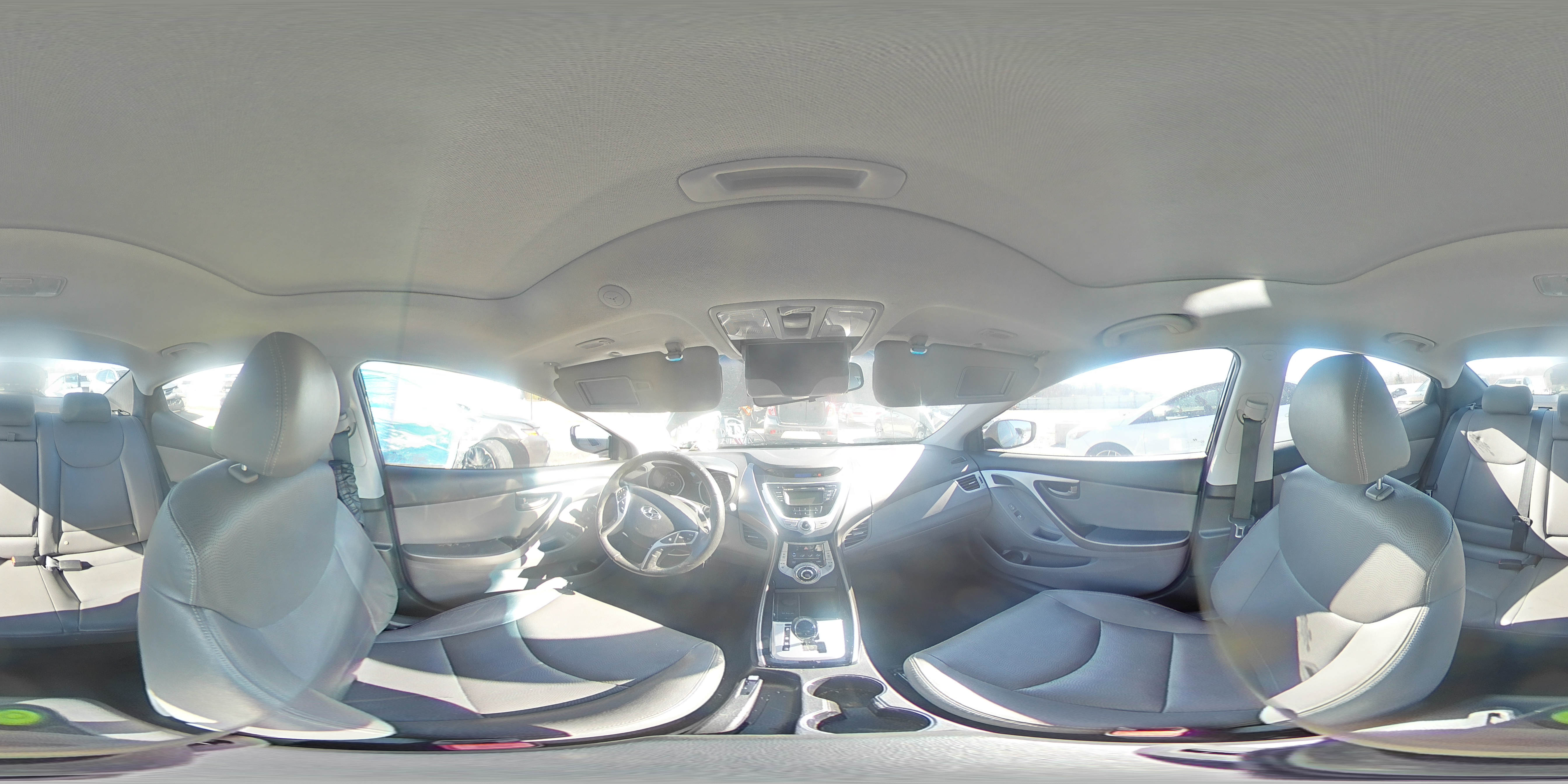 2012 Hyundai Elantra - Image 14