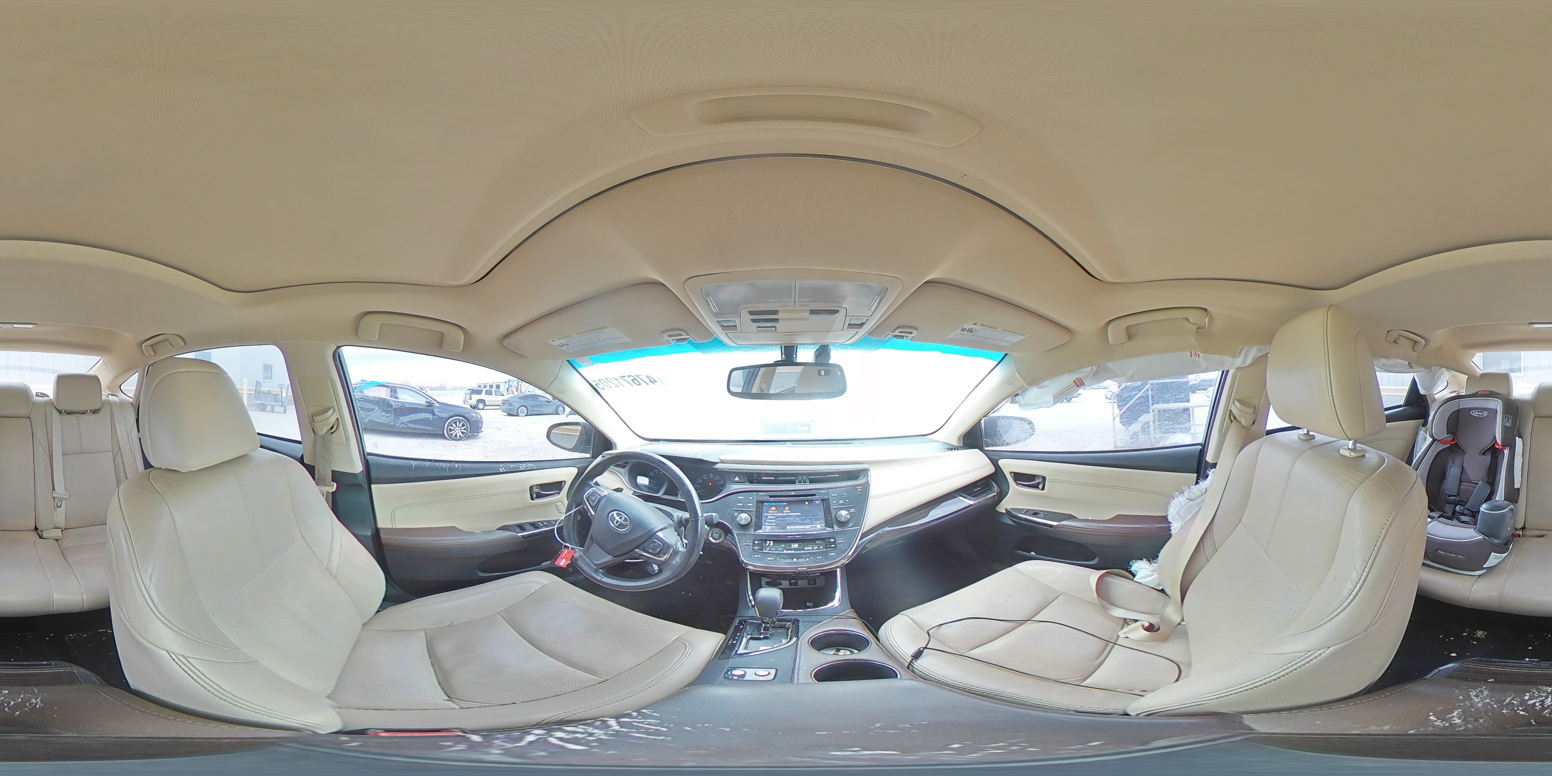 2015 Toyota Avalon - Image 13