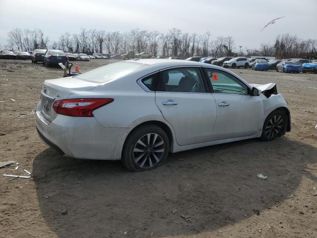 Sedans NISSAN ALTIMA 2016 Biały