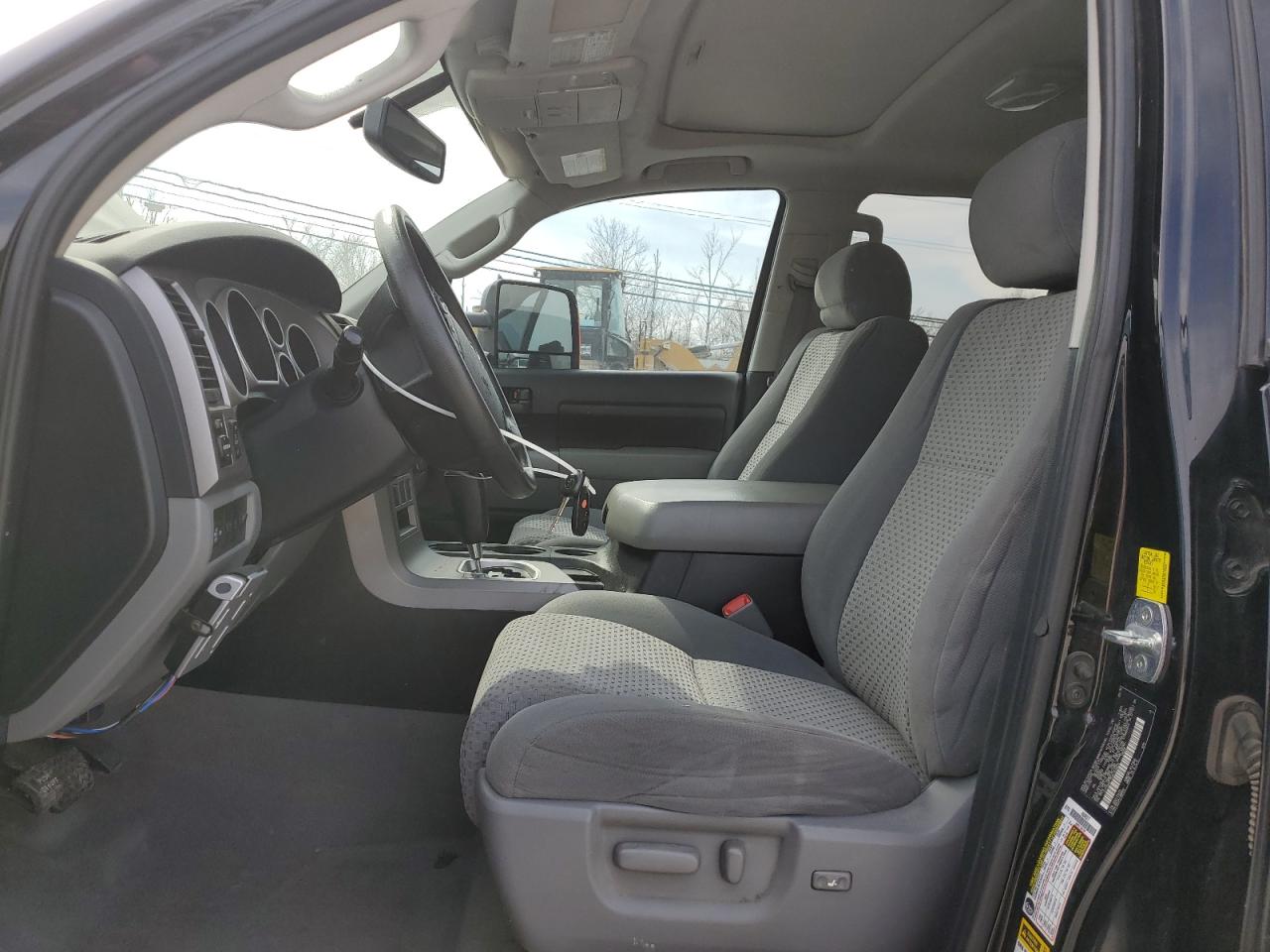 2010 Toyota Tundra - Image 7