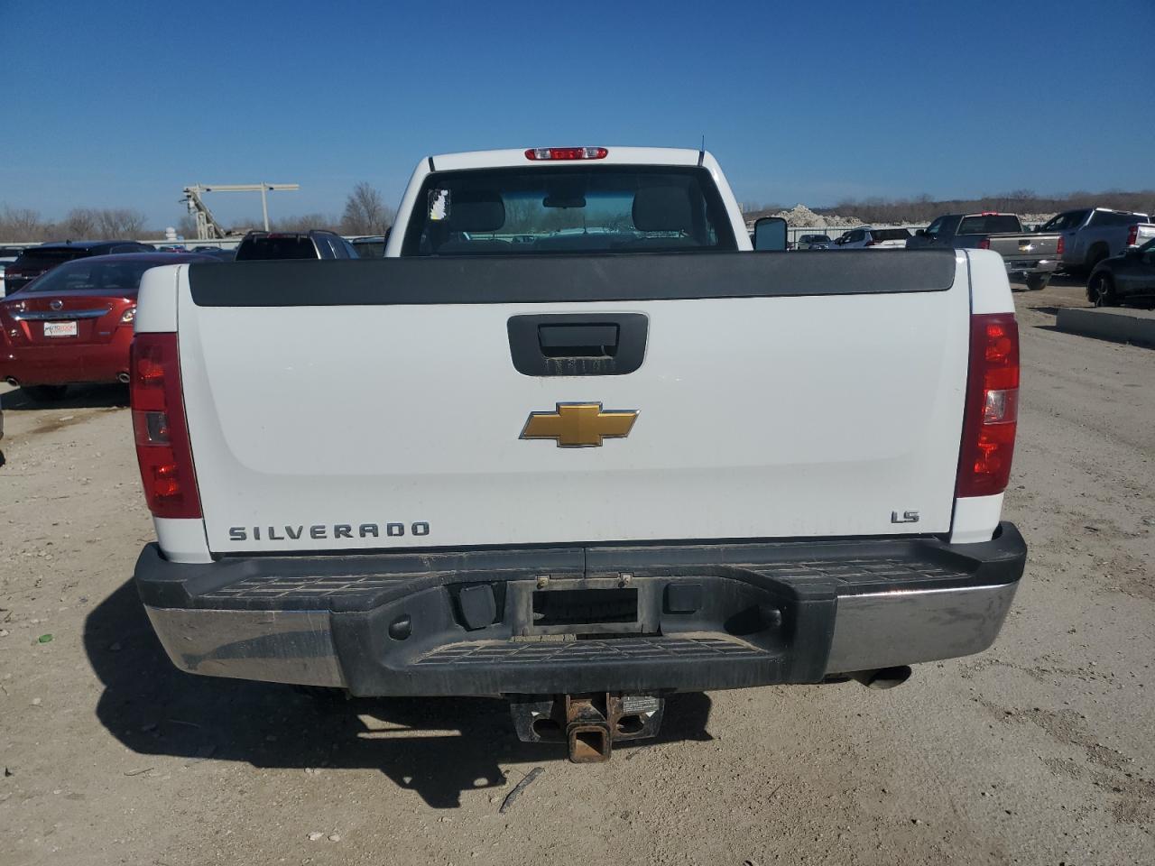2013 Chevrolet Silverado - Image 6