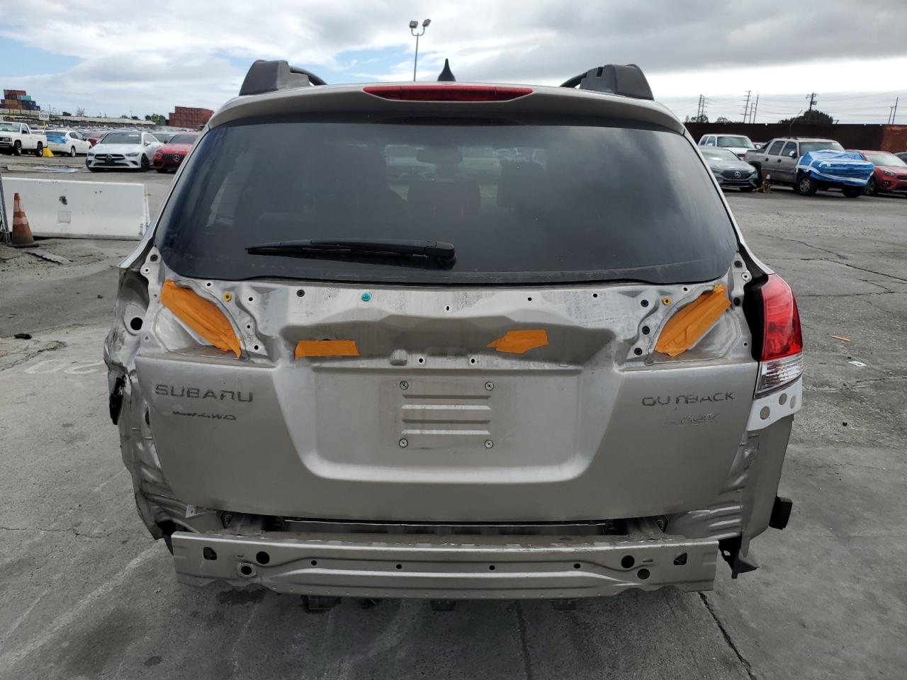2014 Subaru Outback - Image 6