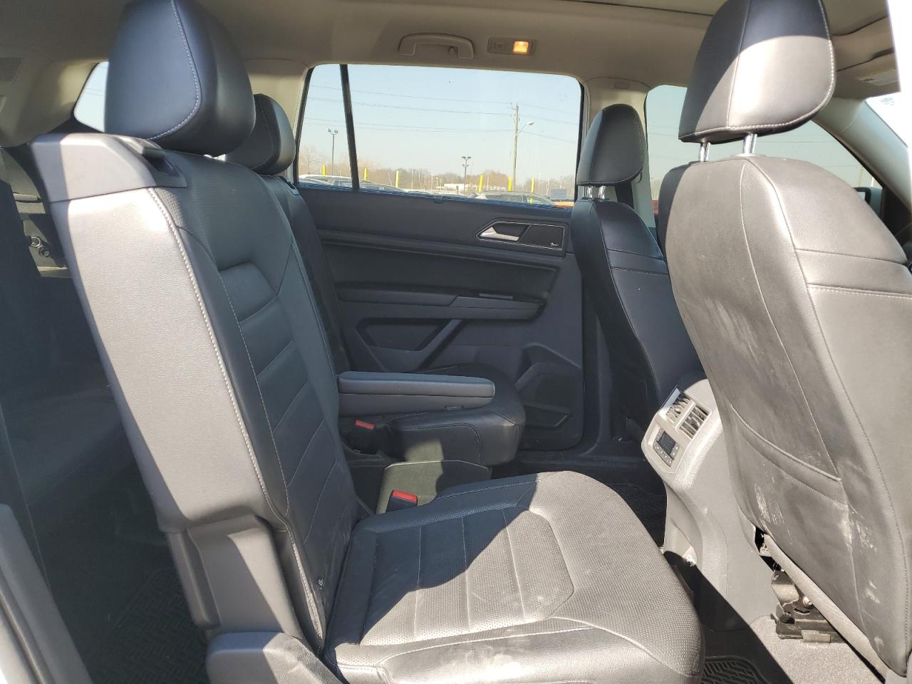 2019 Volkswagen Atlas - Image 11