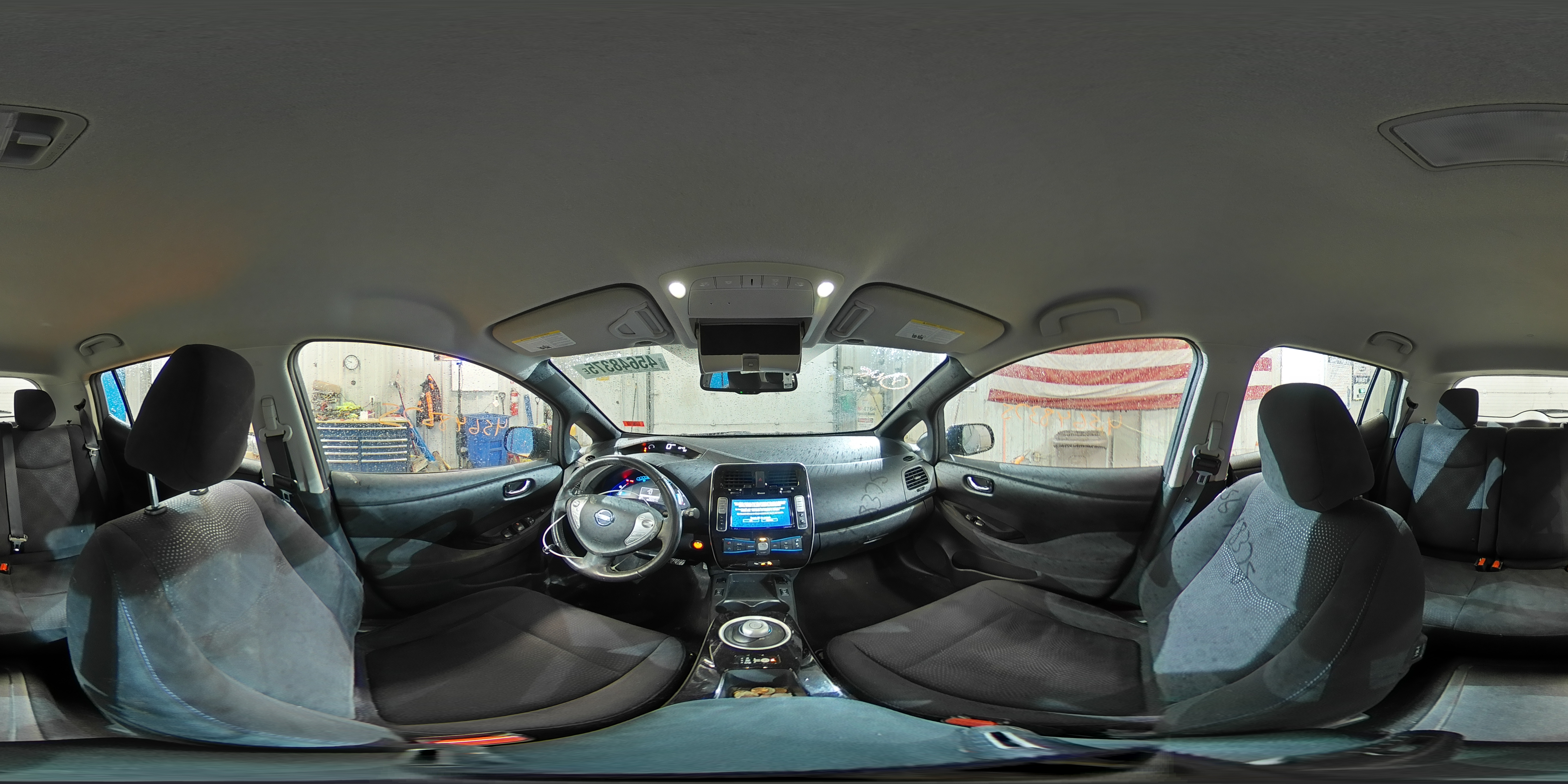2013 Nissan Leaf - Image 12