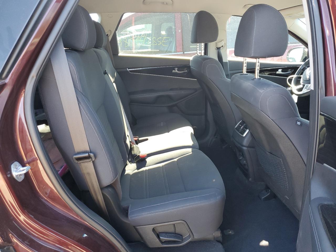 2019 Kia Sorento - Image 11