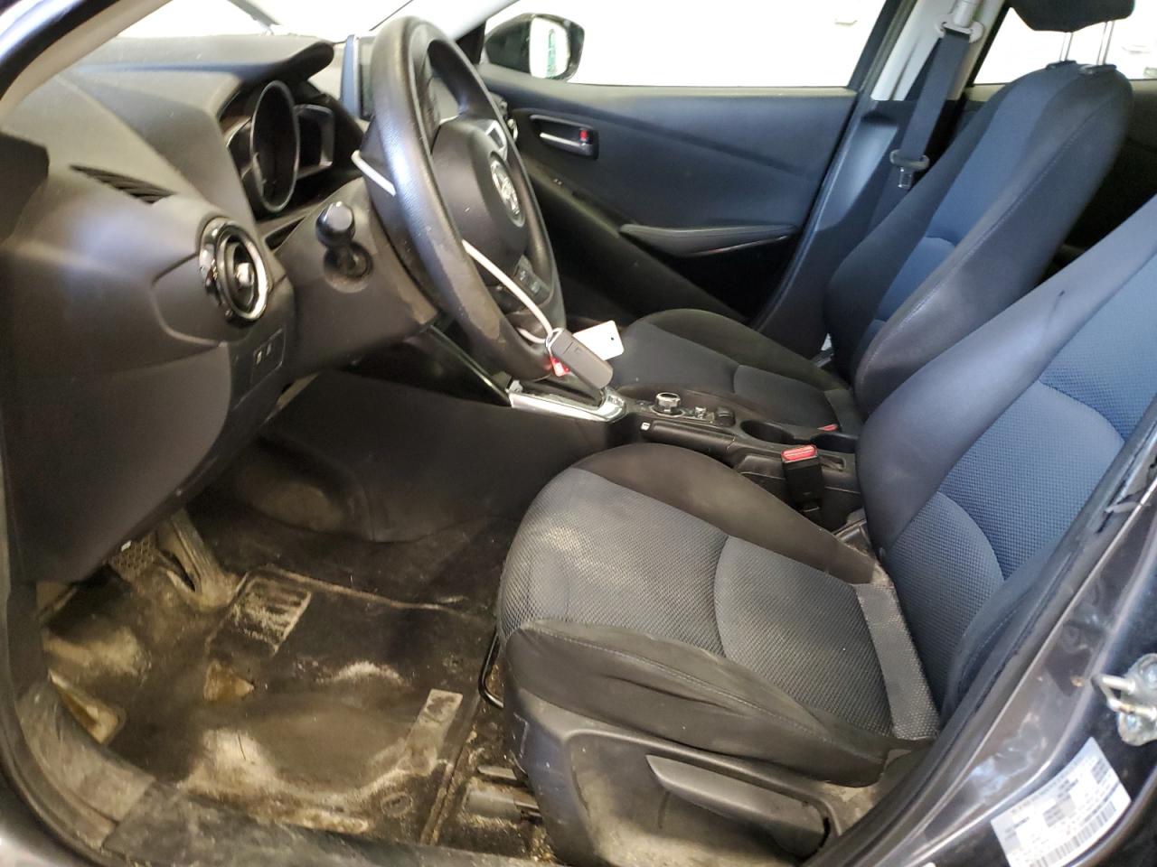 2017 Toyota Yaris - Image 7
