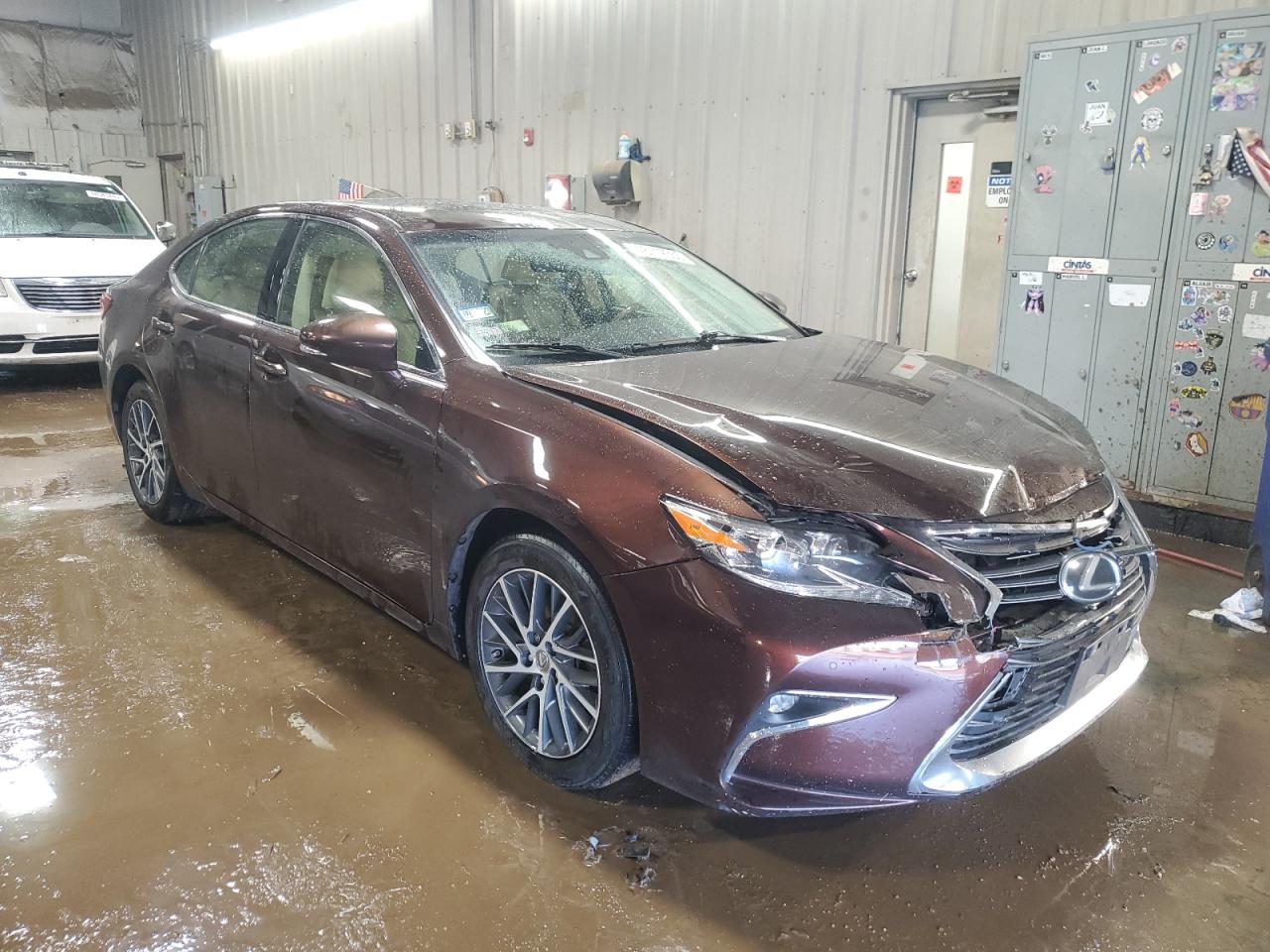 2017 Lexus ES - Image 4