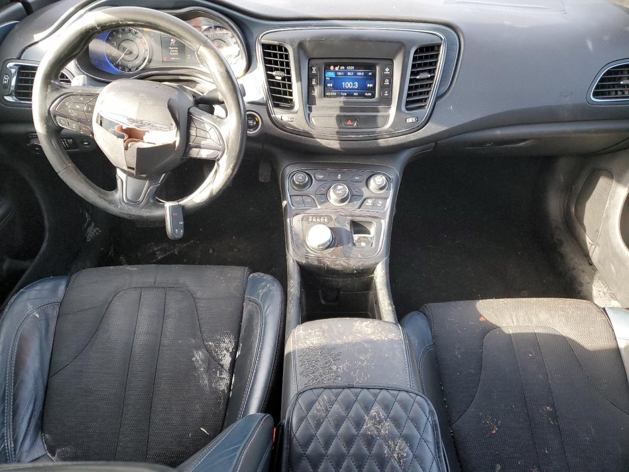 2015 Chrysler 200 - Image 8