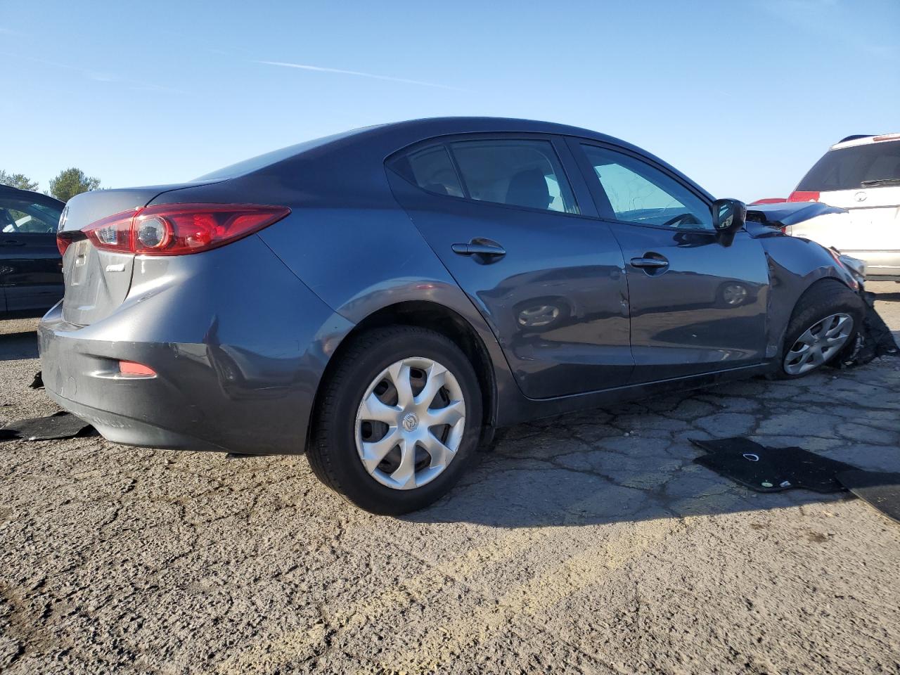 2015 Mazda 3 - Image 3
