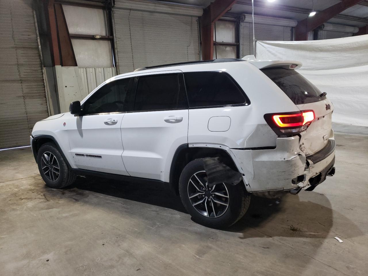2021 Jeep Grand Cherokee - Image 2