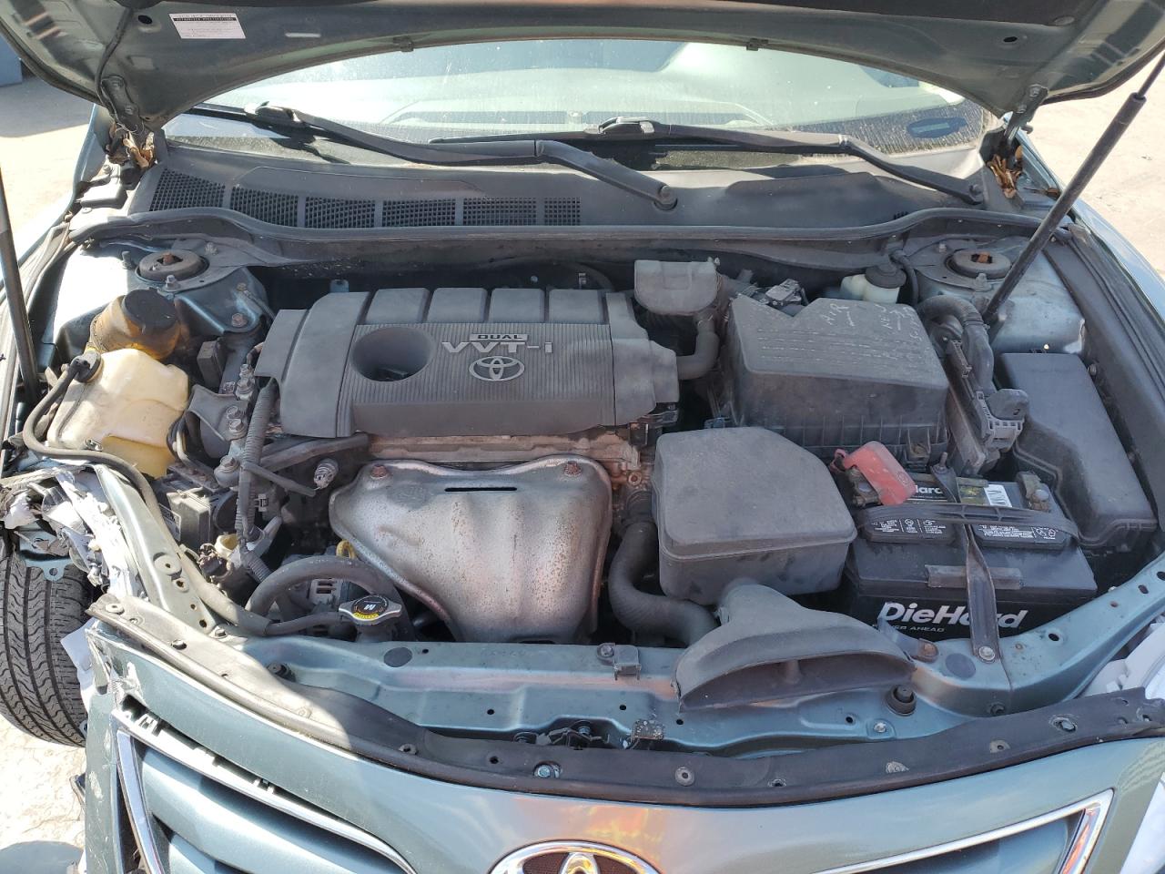 2010 Toyota Camry - Image 11