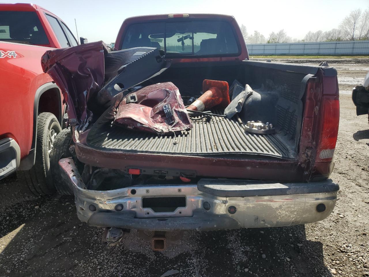 2004 Ford F350 - Image 6