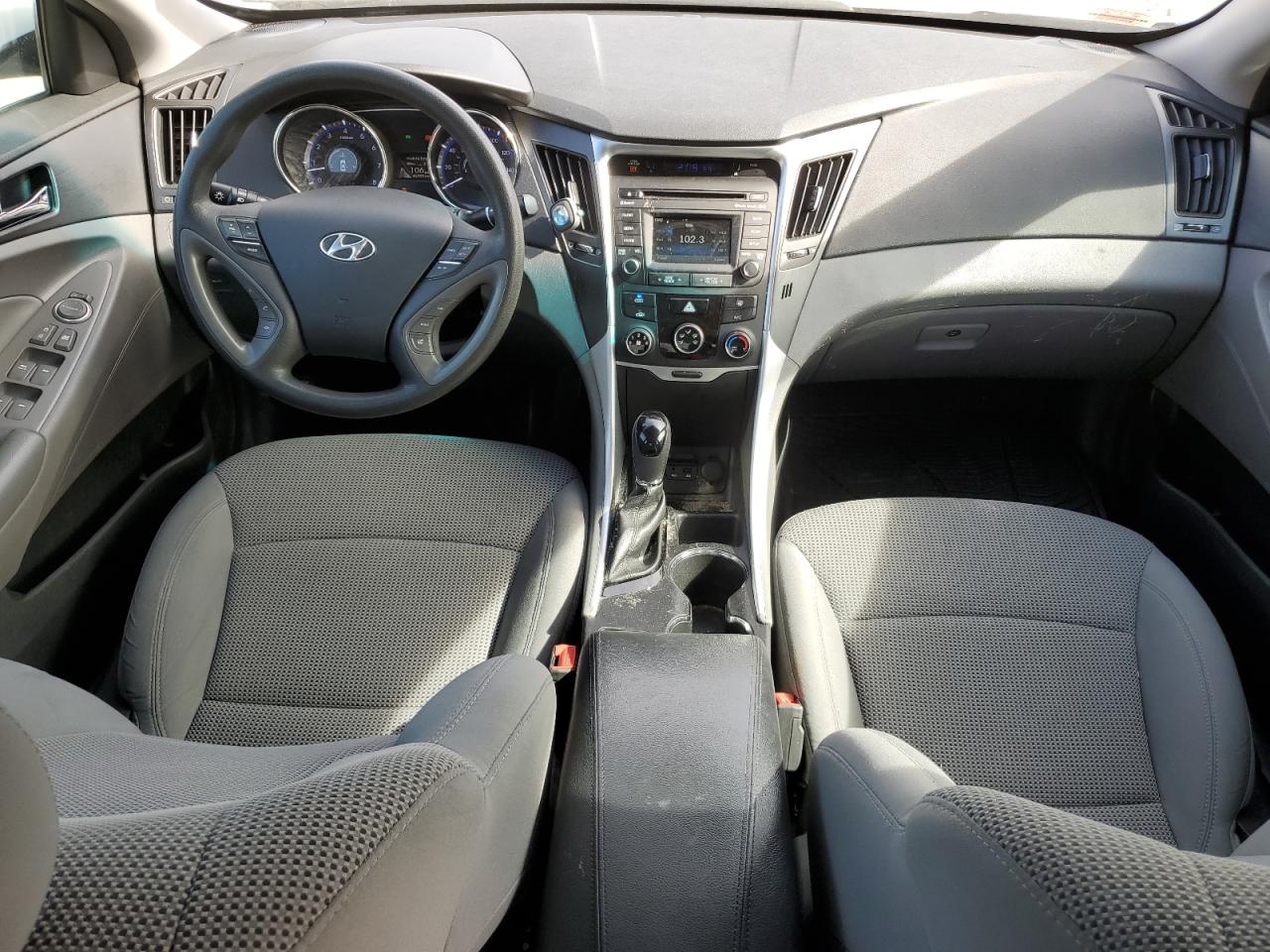 2014 Hyundai Sonata - Image 8
