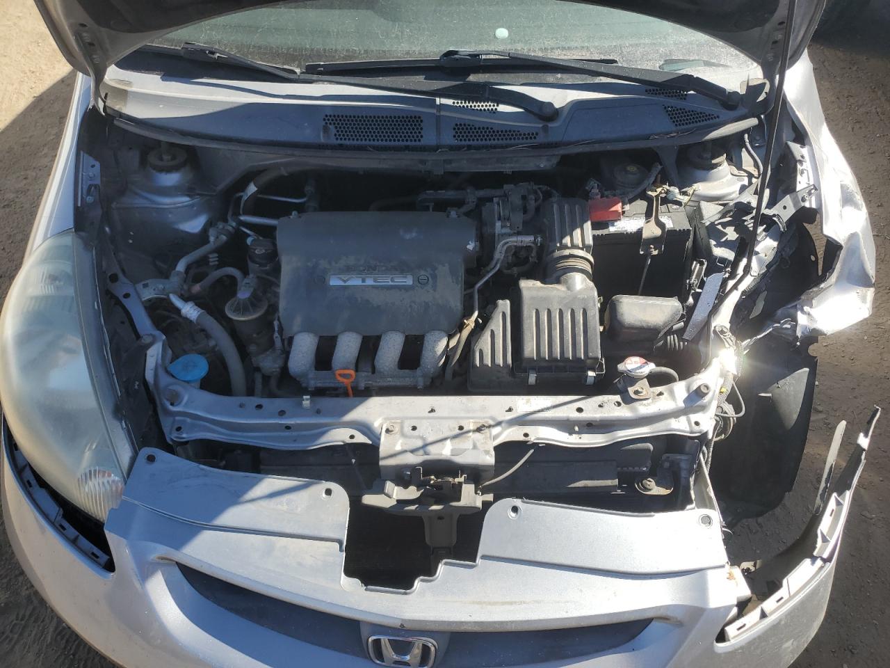 2007 Honda Fit - Image 11