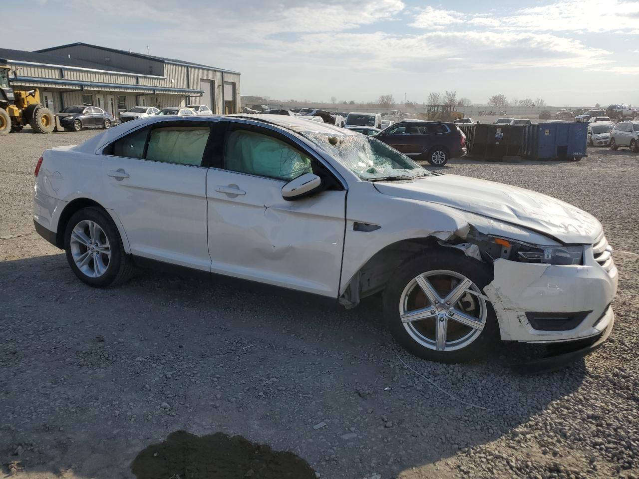2015 Ford Taurus - Image 4