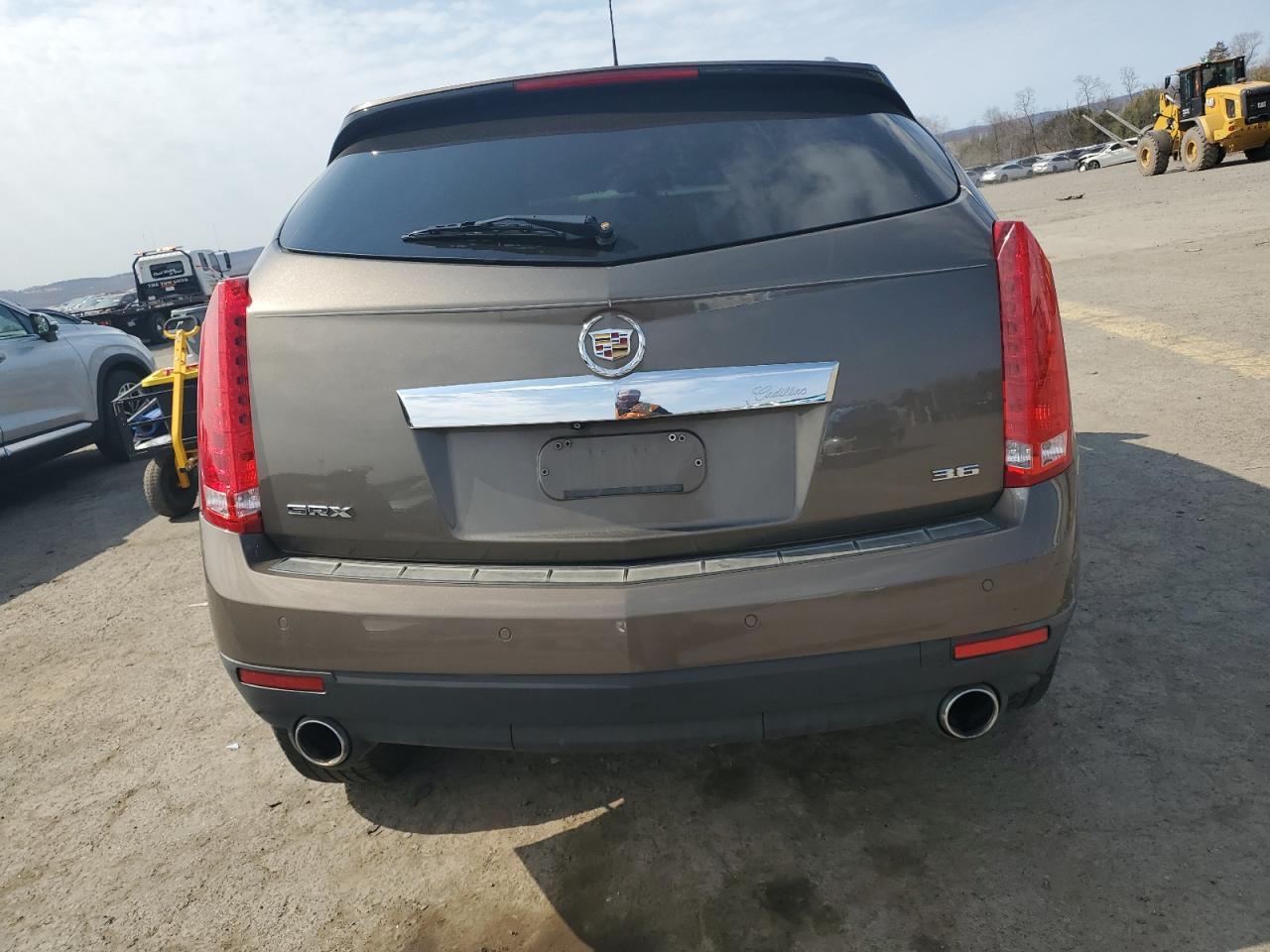 2015 Cadillac SRX - Image 6