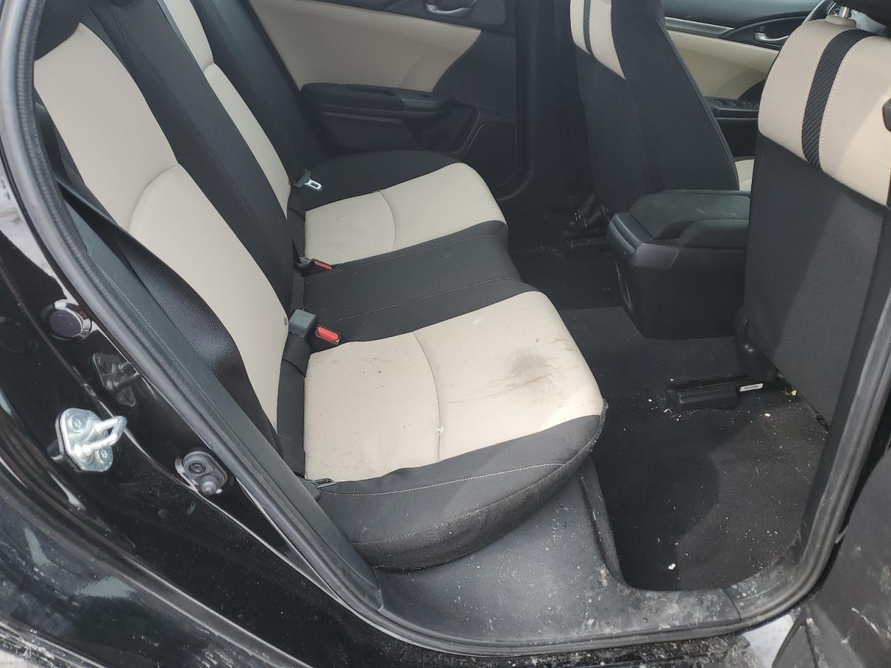 2018 Honda Civic - Image 11