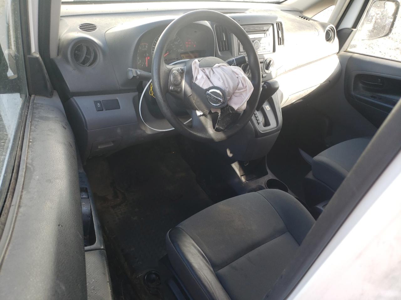 2016 Nissan NV - Image 8