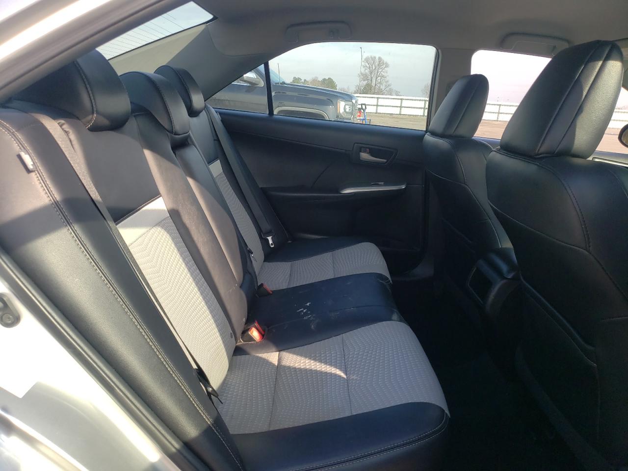 2014 Toyota Camry - Image 10