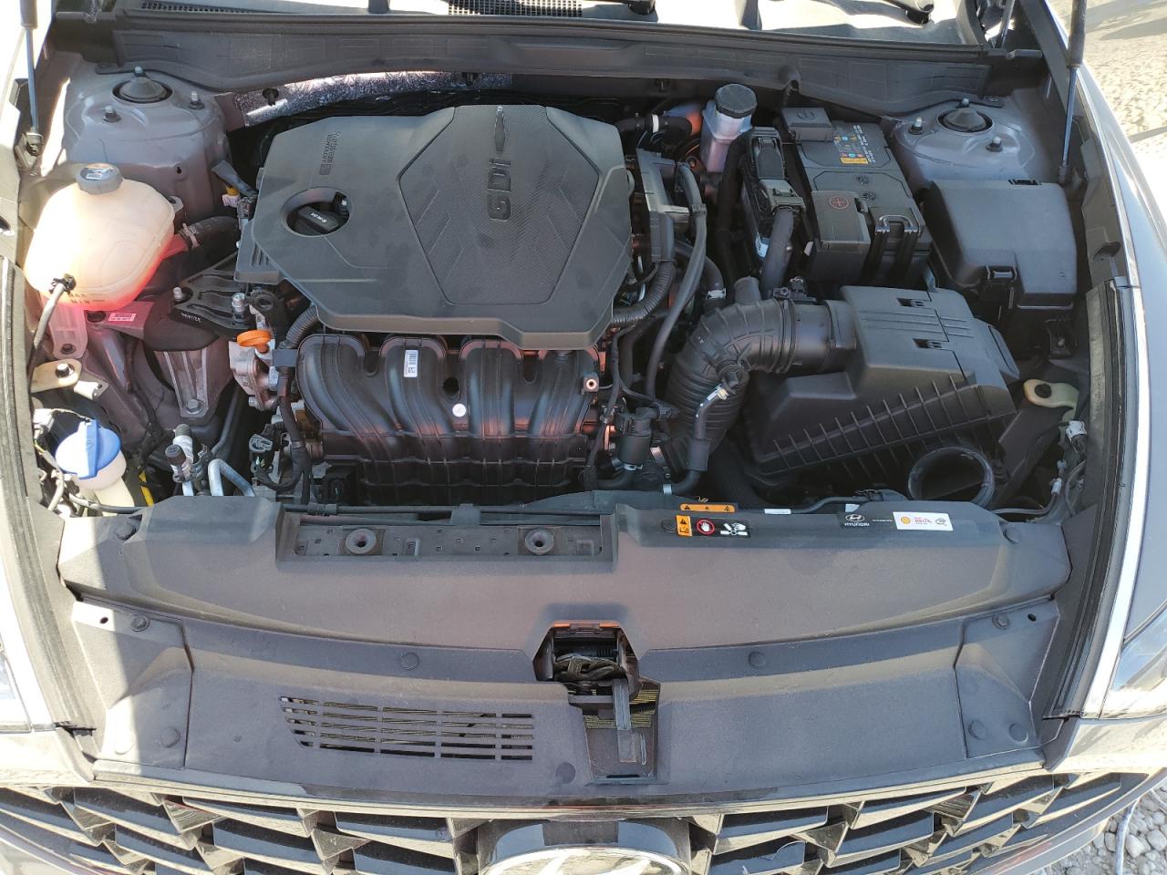 2022 Hyundai Sonata - Image 11