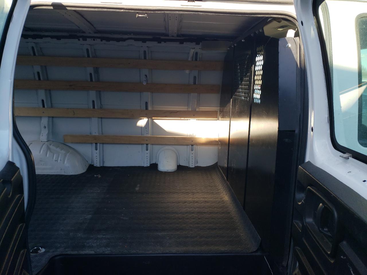2021 Chevrolet Express G2500 VIN: 1GCWGAF79M1270926 Lot: 48314775