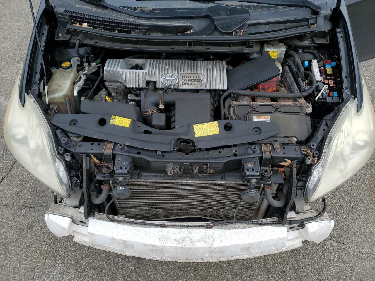 2013 Toyota Prius - Image 11