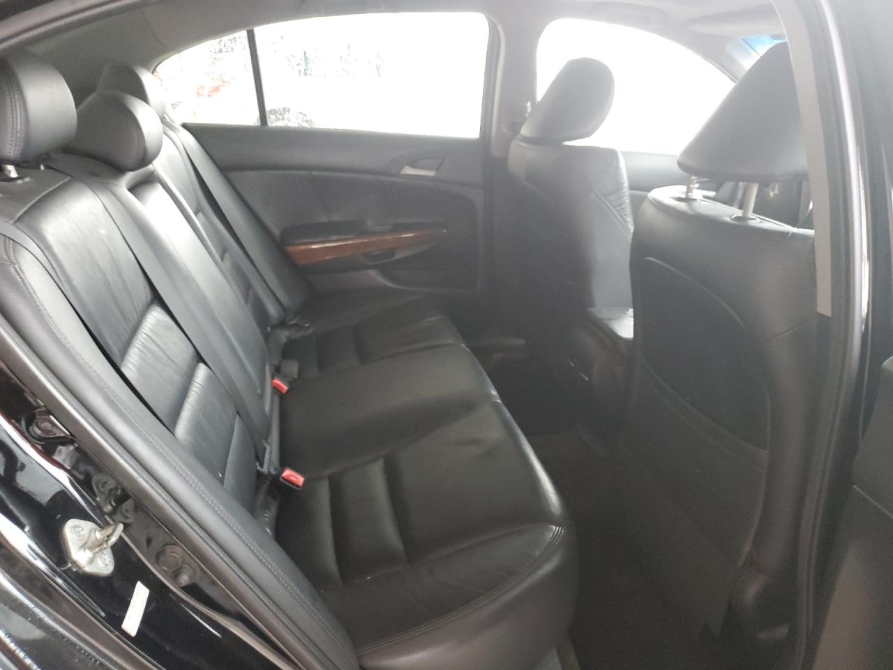 2012 Honda Accord - Image 10