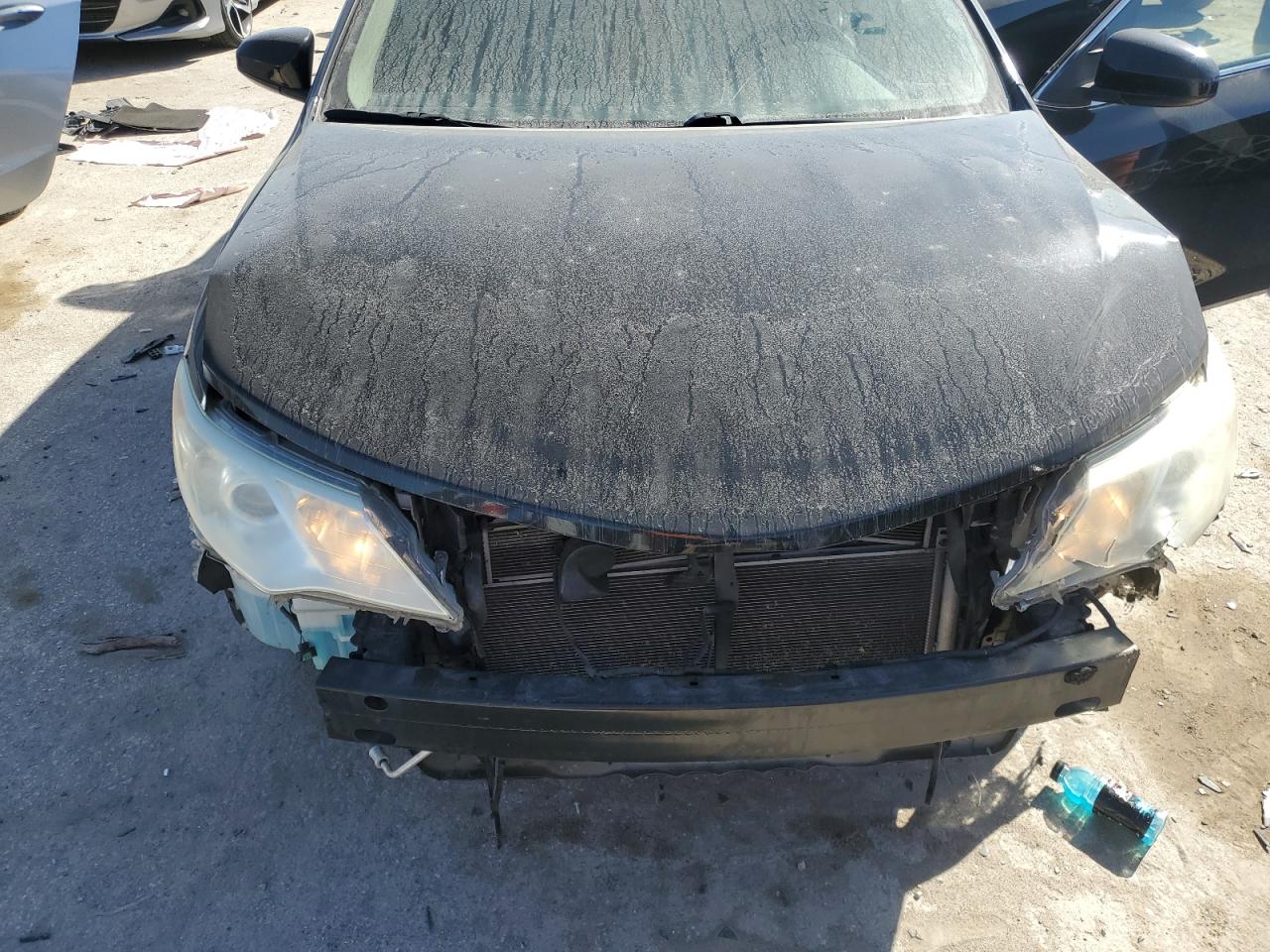 2012 Toyota Camry - Image 12