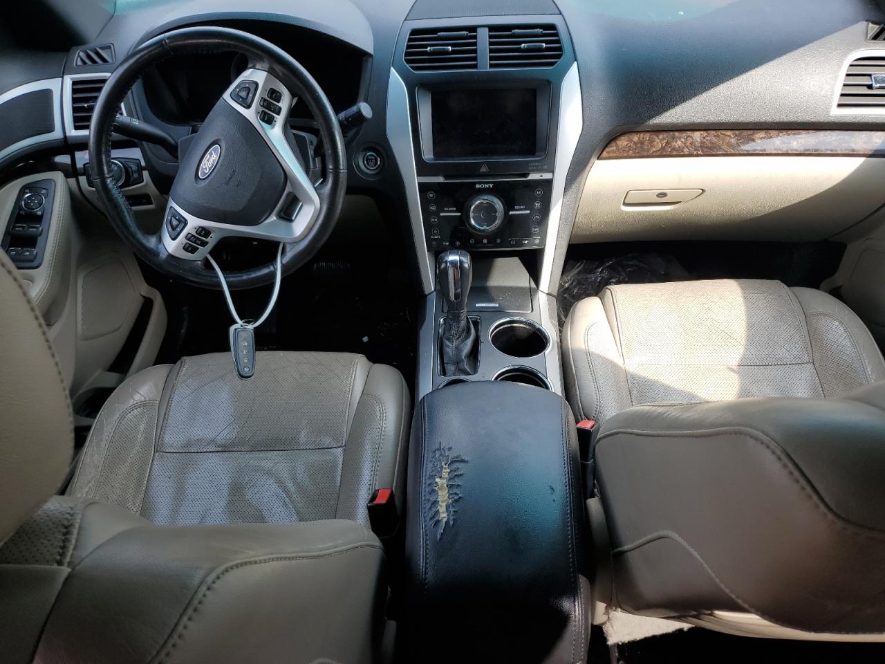 2011 Ford Explorer - Image 8