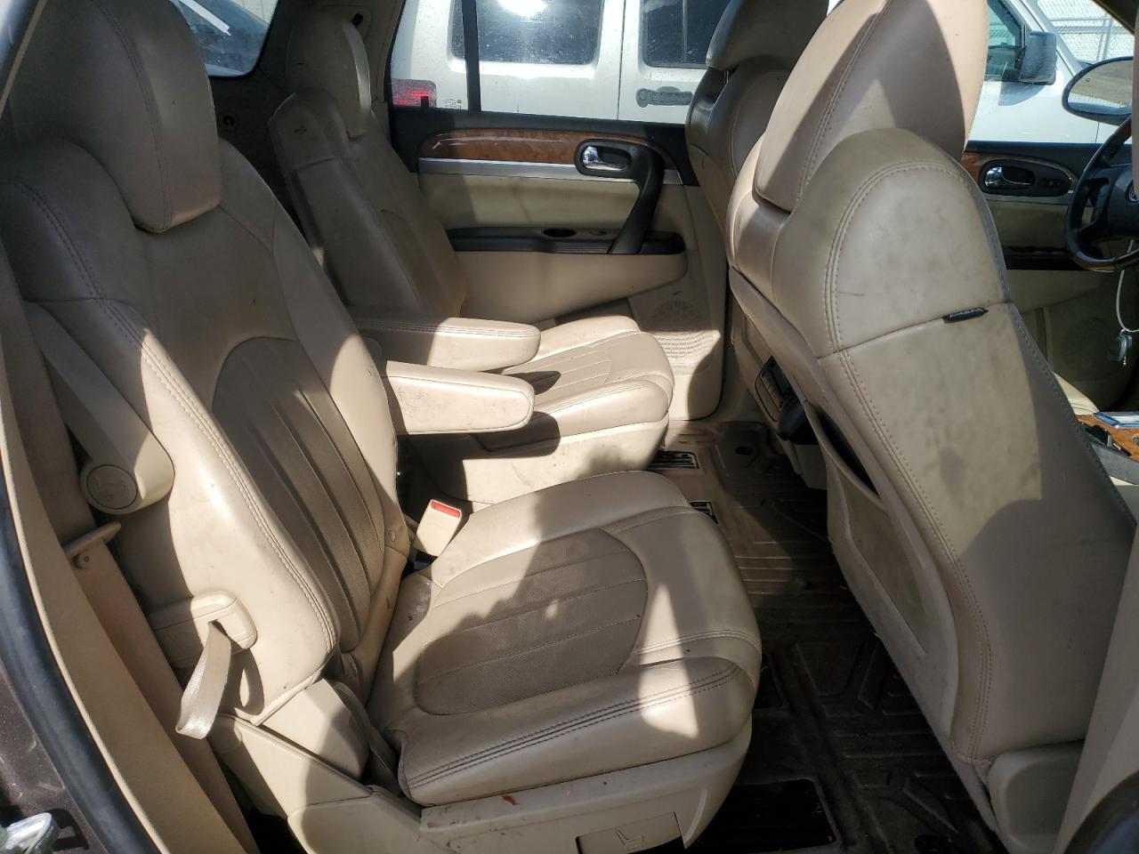 2010 Buick Enclave - Image 11