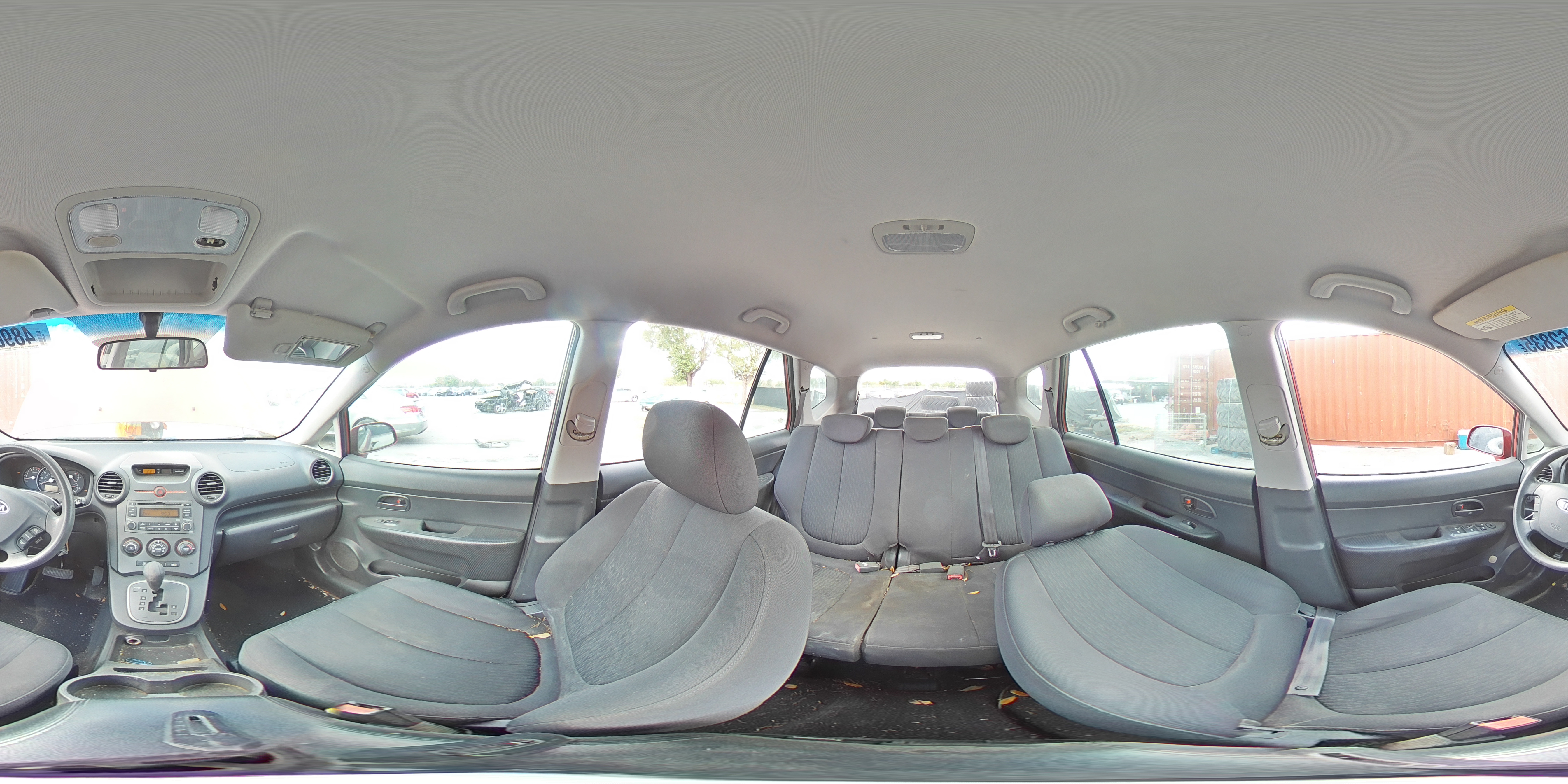 2008 Kia Rondo - Image 14