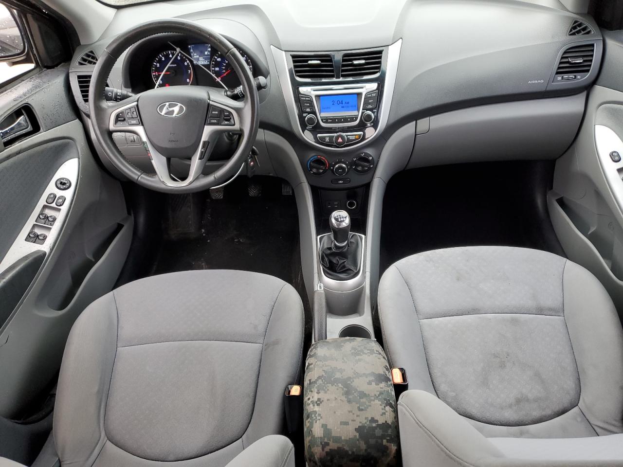 2014 Hyundai Accent - Image 8