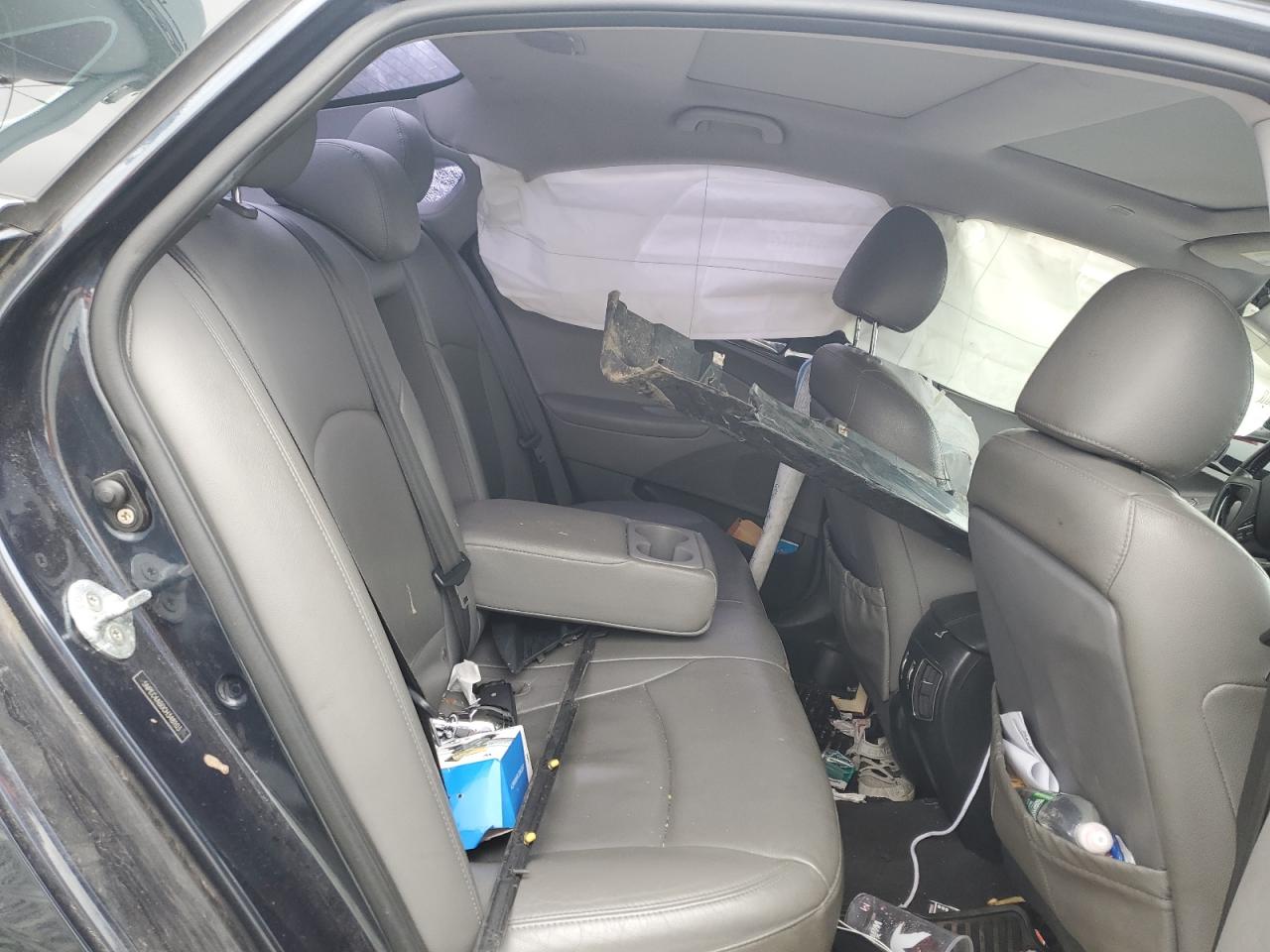 2012 Hyundai Sonata - Image 11