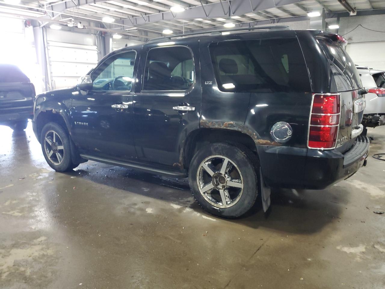 2007 Chevrolet Tahoe - Image 2