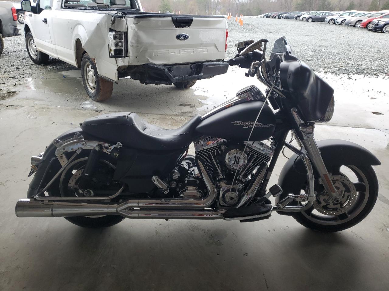 Mebane, NC에서 판매 중인 2011 Harley-Davidson Flhx - Side