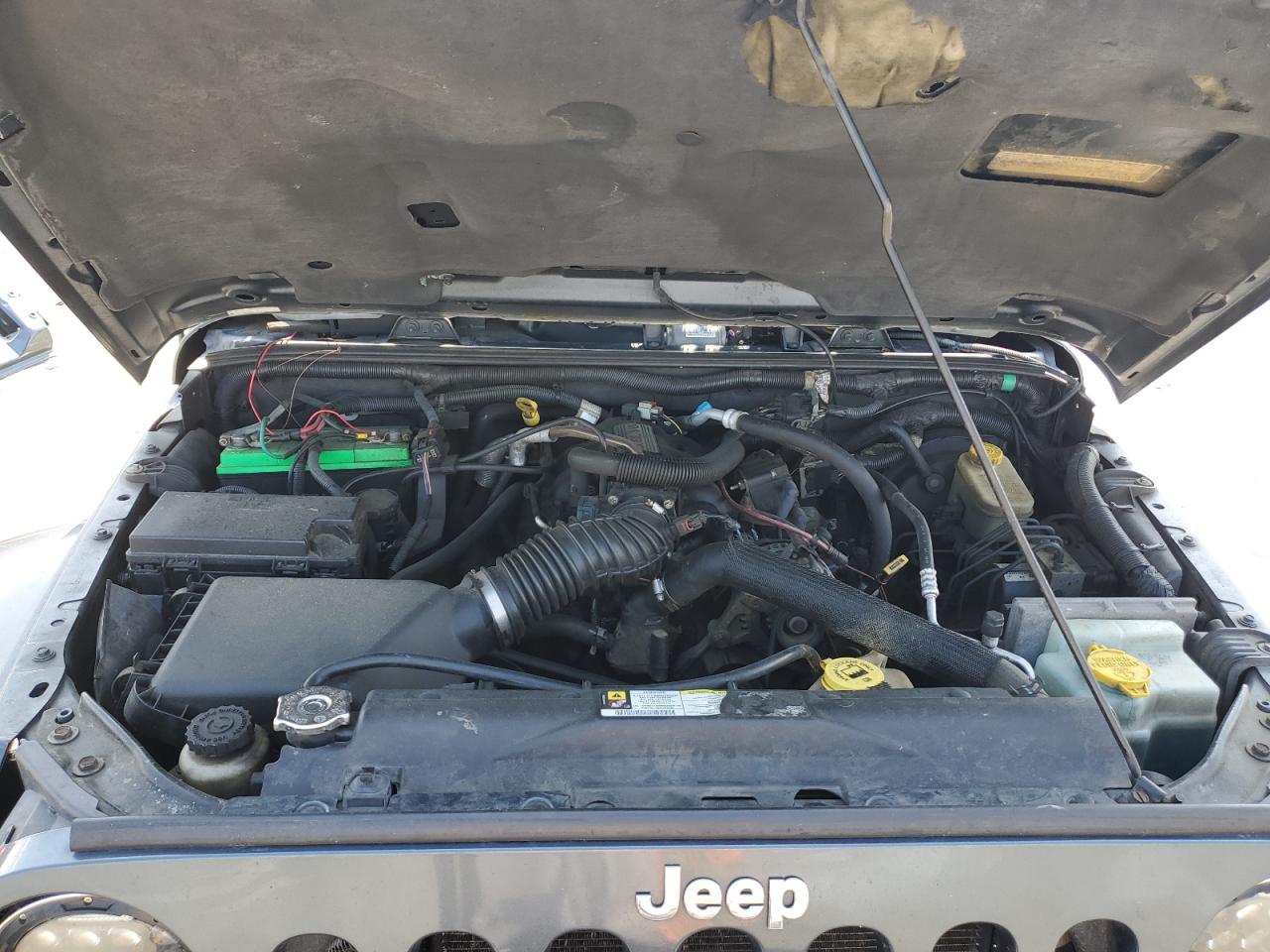 2008 Jeep Wrangler - Image 12