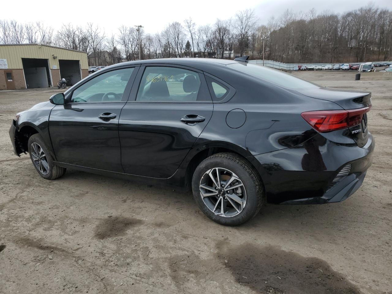 2024 Kia Forte - Image 2