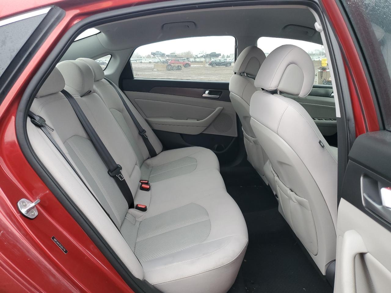 2015 Hyundai Sonata - Image 10