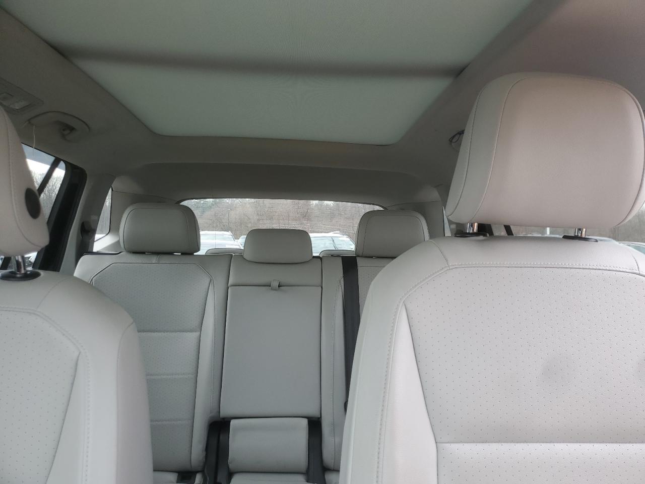 2020 Volkswagen Tiguan - Image 10