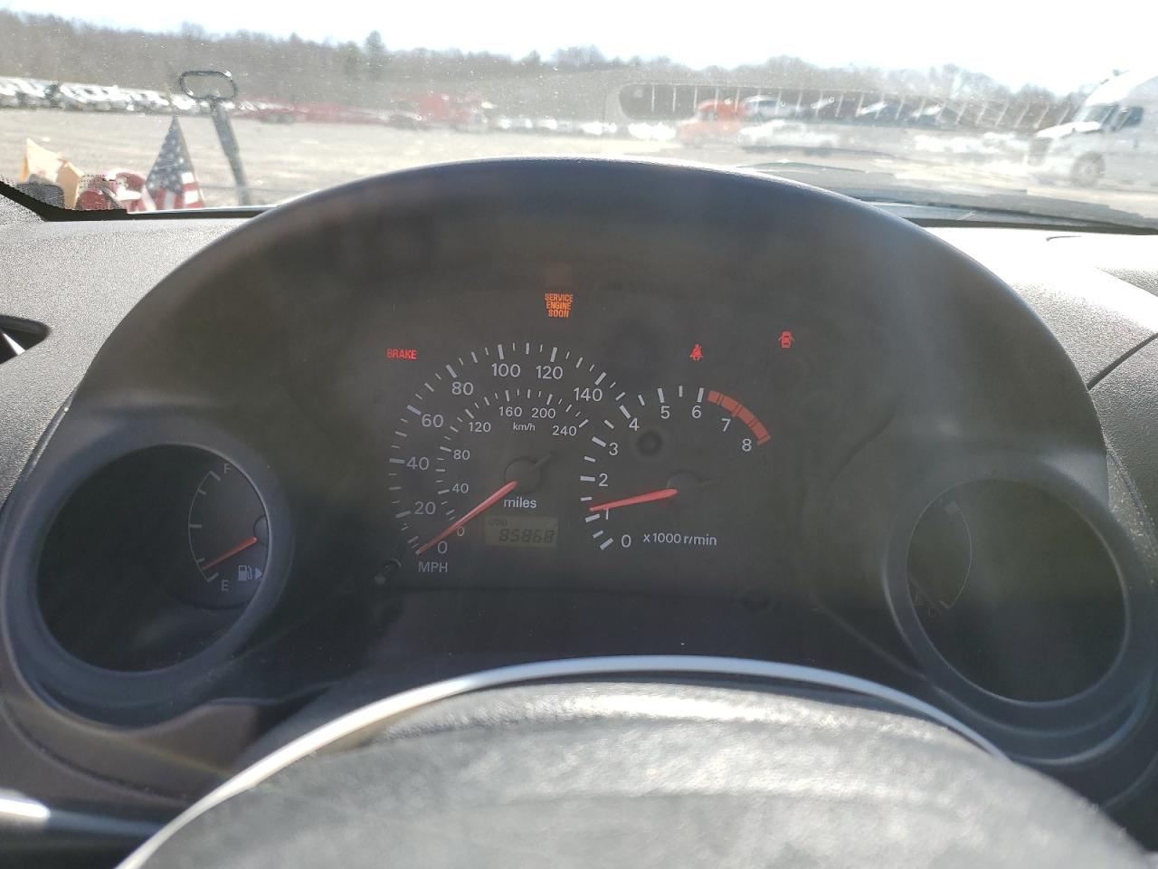 2002 Chrysler Sebring - Image 9