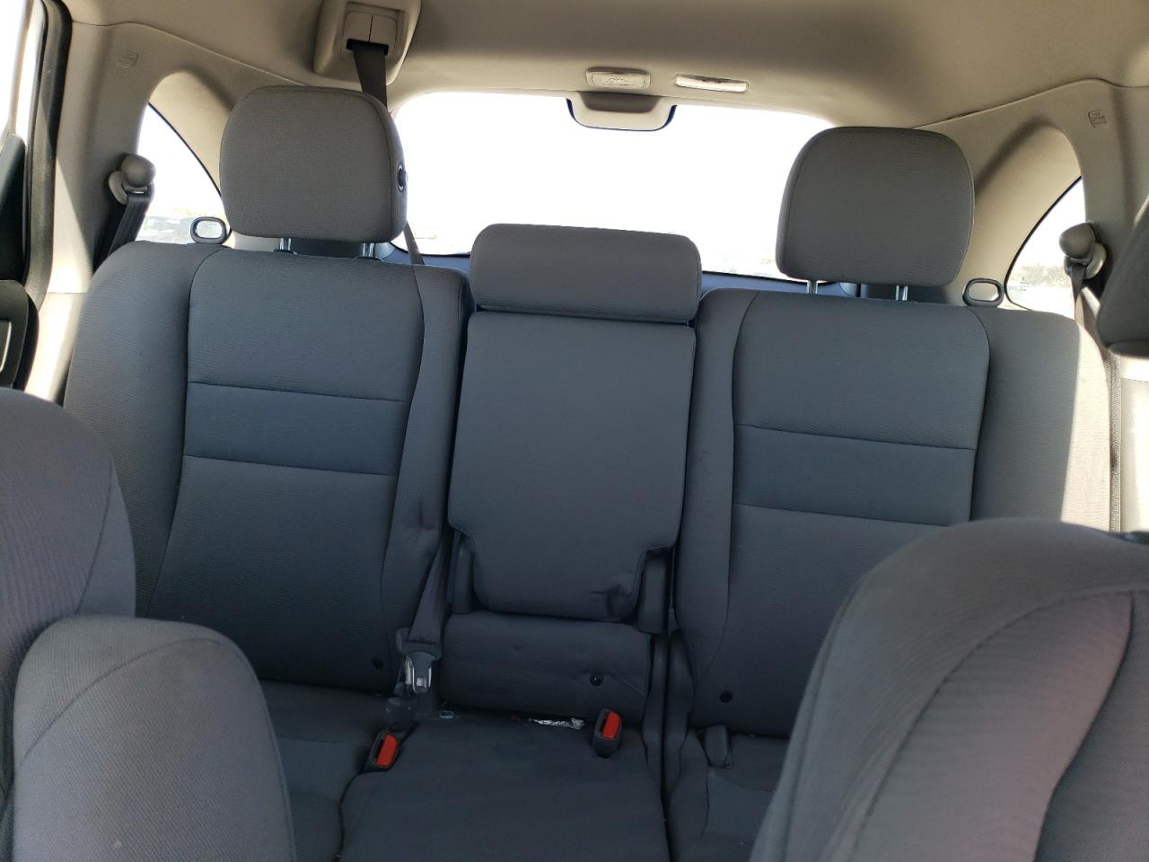 2010 Honda CR-V - Image 10