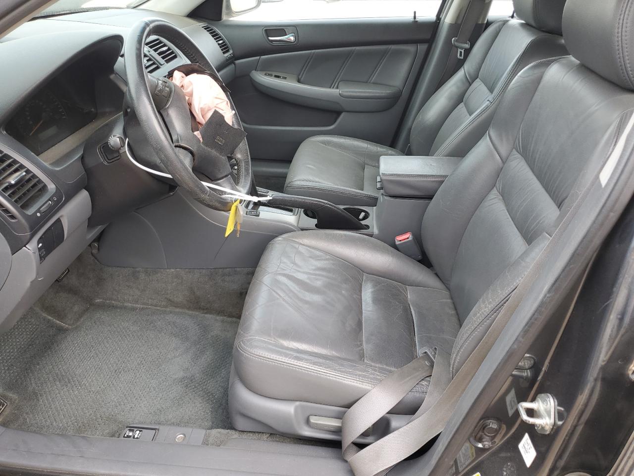 2004 Honda Accord - Image 7