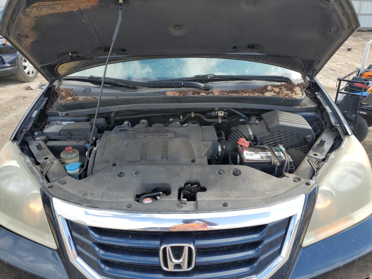2010 Honda Odyssey - Image 12