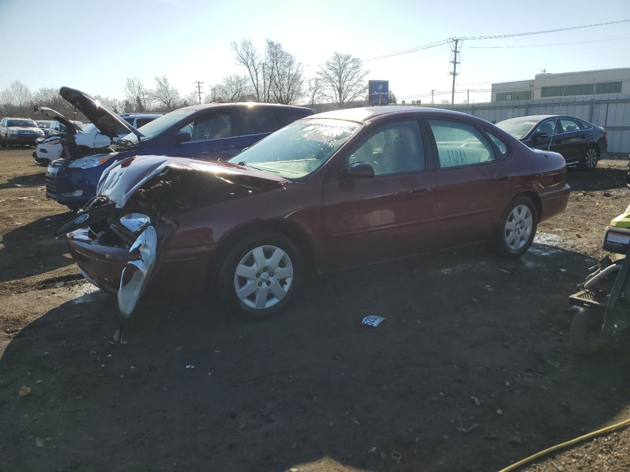 2004 Ford Taurus Se იყიდება Chicago Heights-ში, IL - Front End