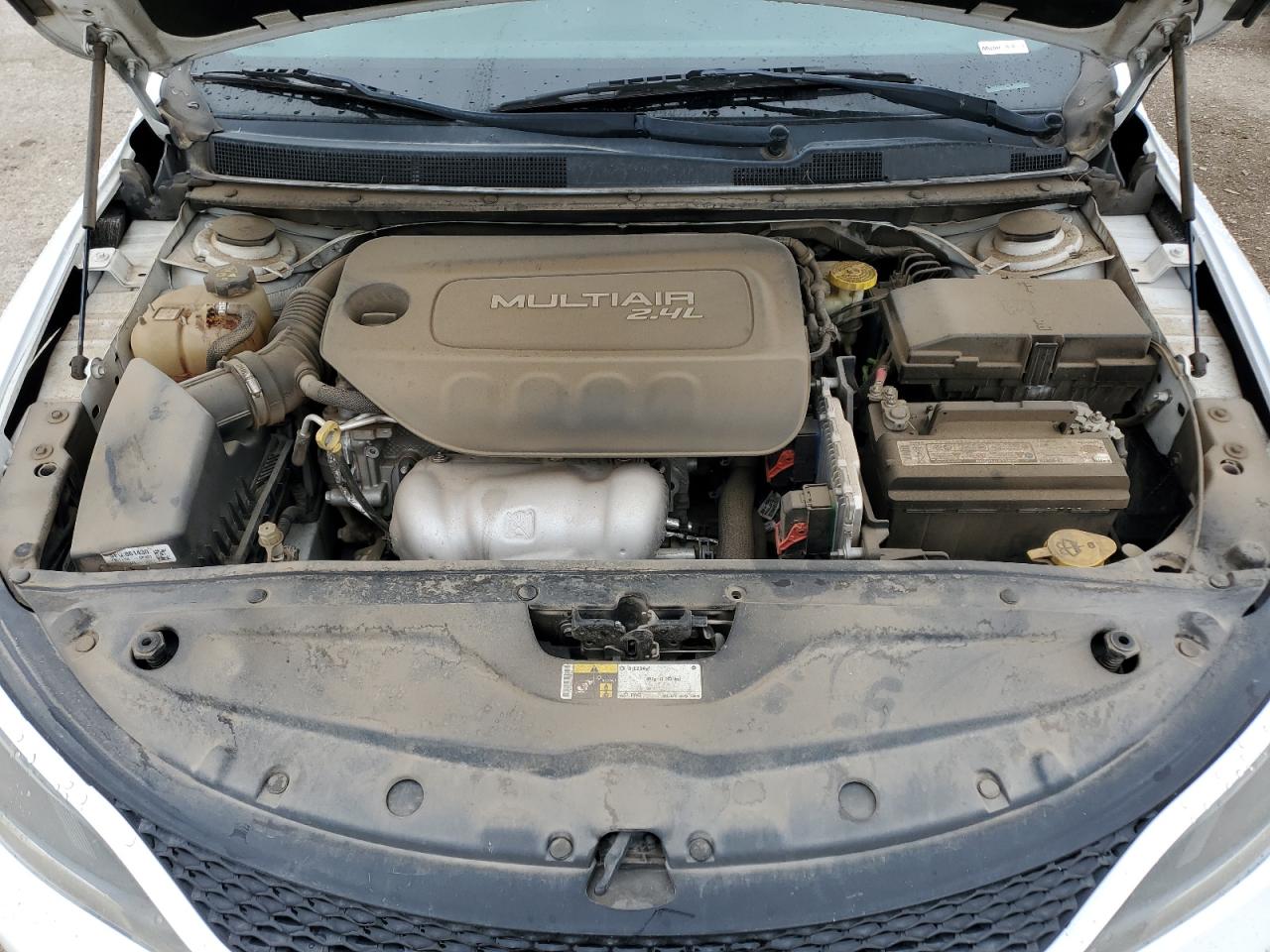 2015 Chrysler 200 - Image 11