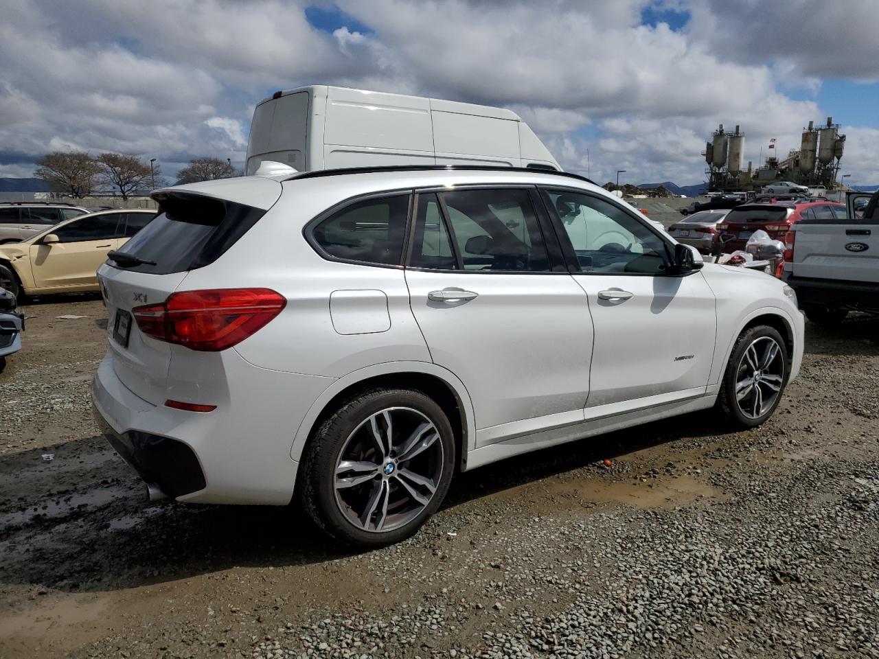 2016 BMW X1 - Image 3