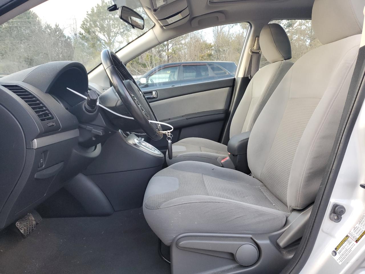 2010 Nissan Sentra - Image 7