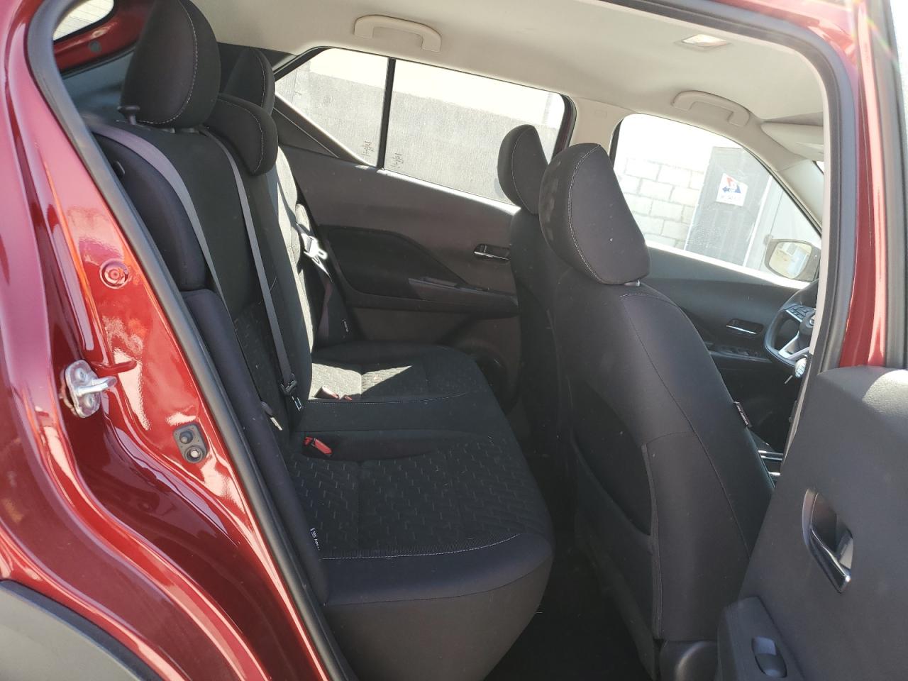 2021 Nissan Kicks - Image 11
