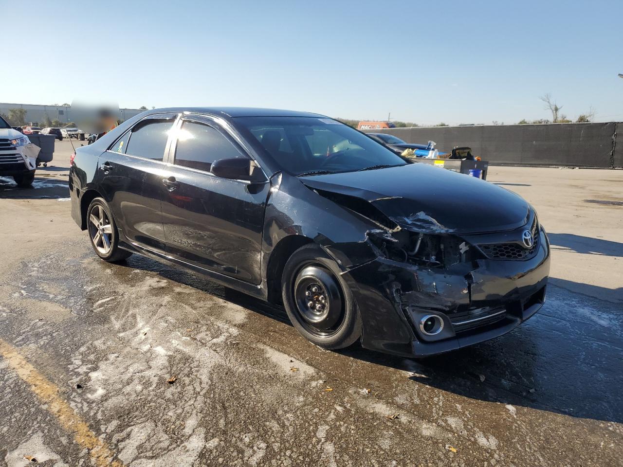 2014 Toyota Camry - Image 4